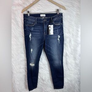 NWT Studio Blue stretchy distressed skinny jeans size 30